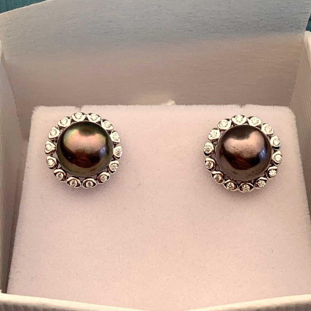 Genuine 8.5mm Peacock Pearl Halo Earring Stud Sterling Silver Simulated Diamond - Picture 4 of 8